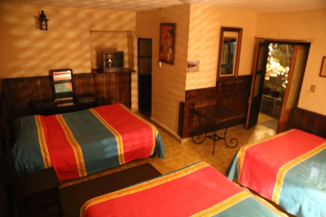 Hotel Del Carmen Tlalpujahua de Rayón エクステリア 写真