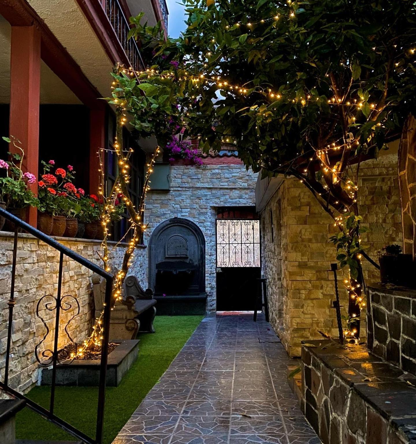 Hotel Del Carmen Tlalpujahua de Rayón エクステリア 写真