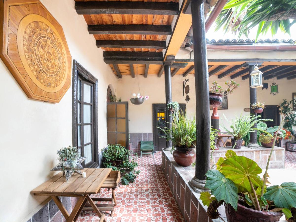 Hotel Del Carmen Tlalpujahua de Rayón エクステリア 写真