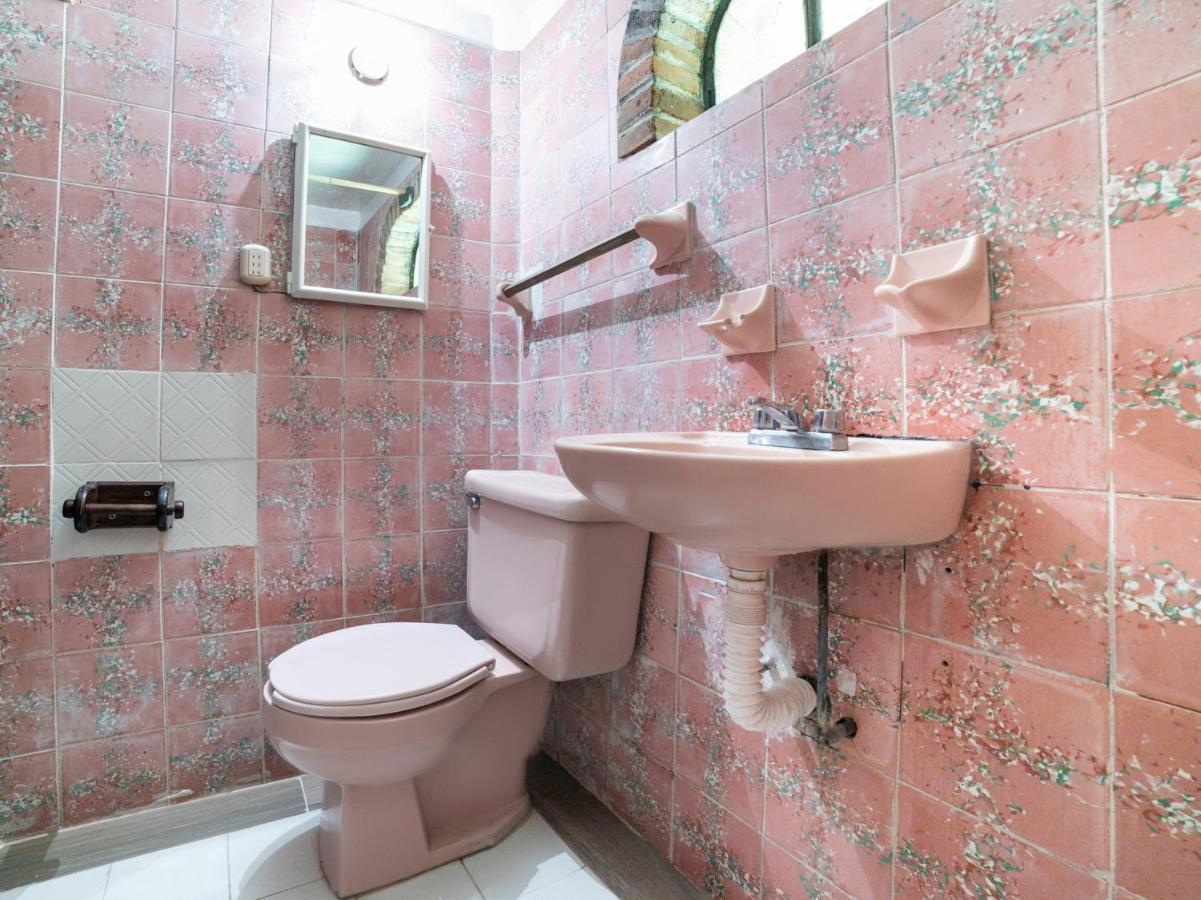 Hotel Del Carmen Tlalpujahua de Rayón エクステリア 写真